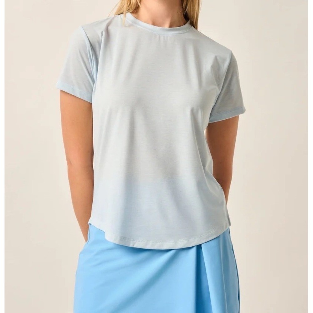 NWOT Women's Johnnie-O Course Performance Short Sleeve T-Shirt Breeze Blue Large